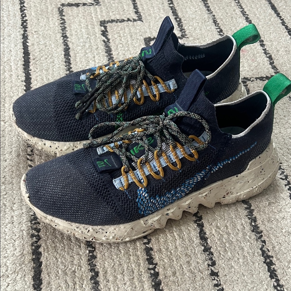 Nike Space Hippie 01 in the Obsidian/Signal Blue